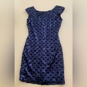 Speechless Navy blue sequin mini dress . Zipper back , cap sleeve . Lined SZ 3